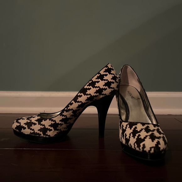 Alfani Maddy Houndstooth Pumps with Cow Fur - Picture 2 of 4